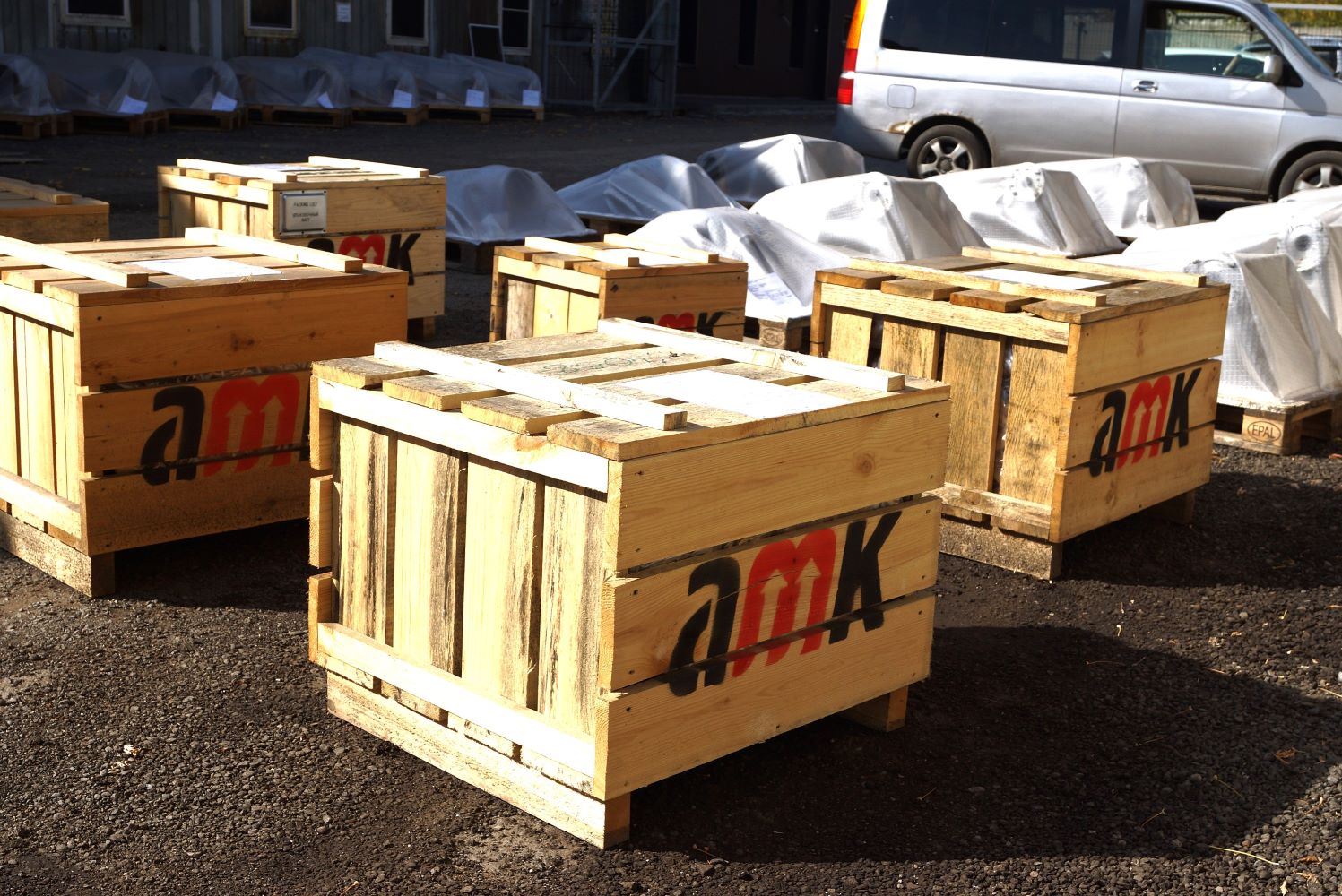 gate valves (DN250-400) and DN10-65 shut-off valves| photo